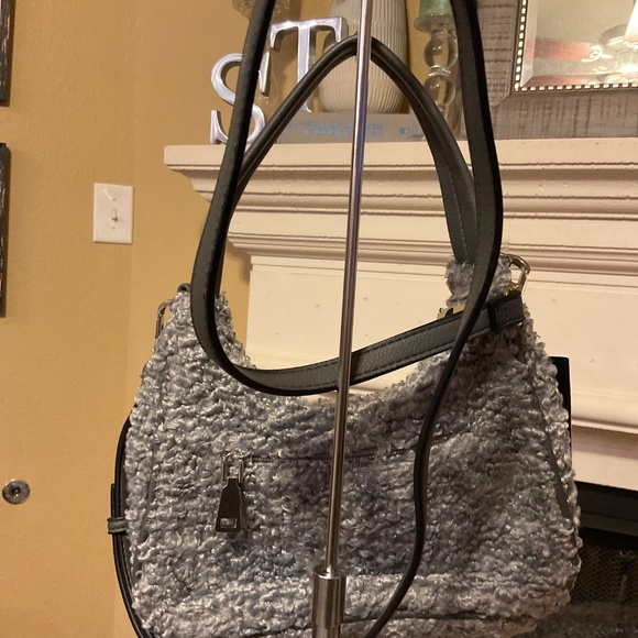 Zaree Crossbody Gray 10x6 Crossbody 20 inch adjustable strap drop - Picture 2 of 6